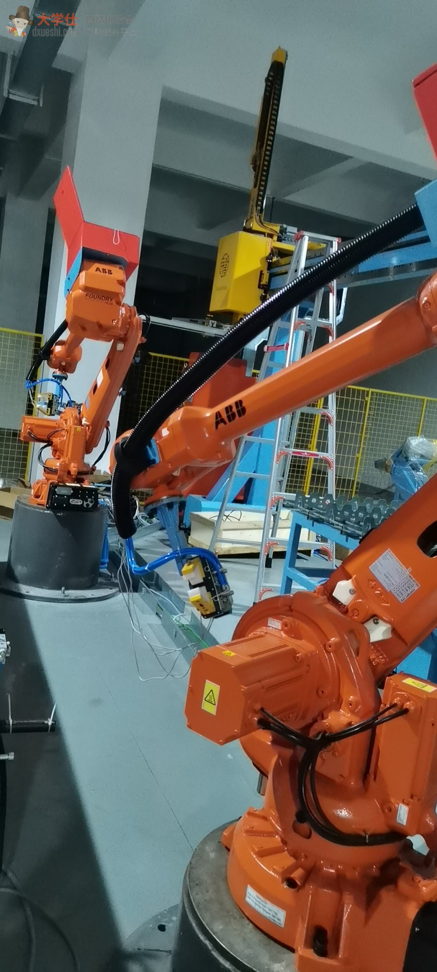 变速箱齿轮机器人自动上料检测喷砂