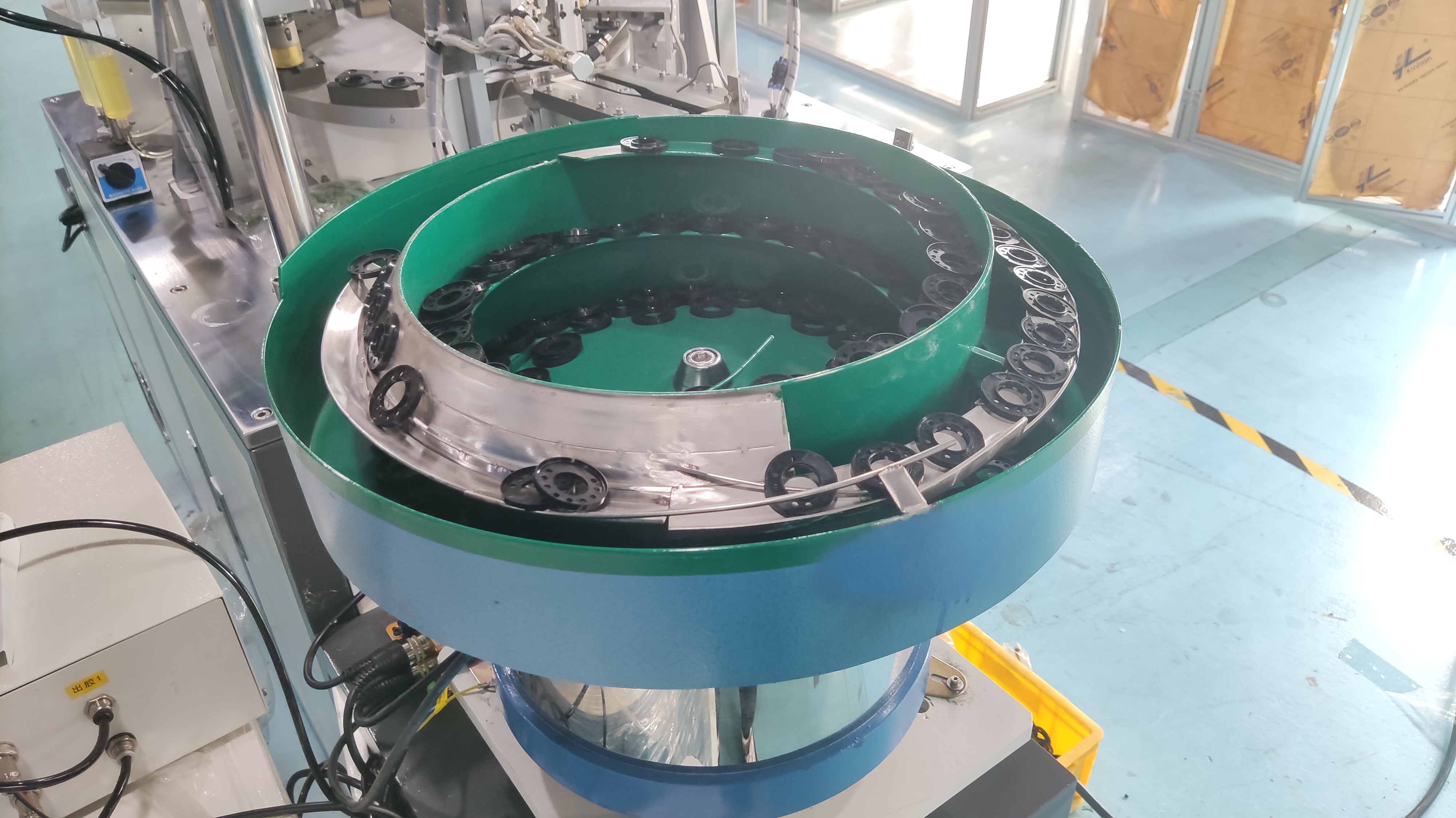 自动上下料振动盘