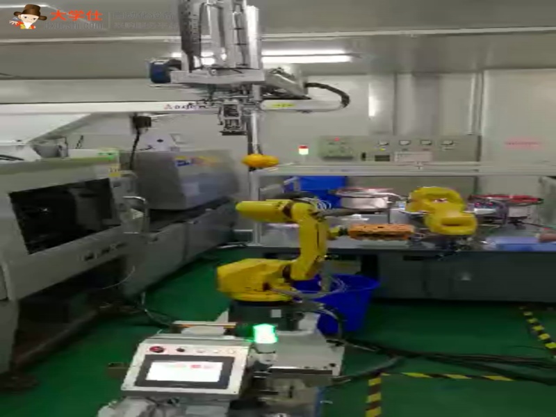 塑料件机器人组装检测设备