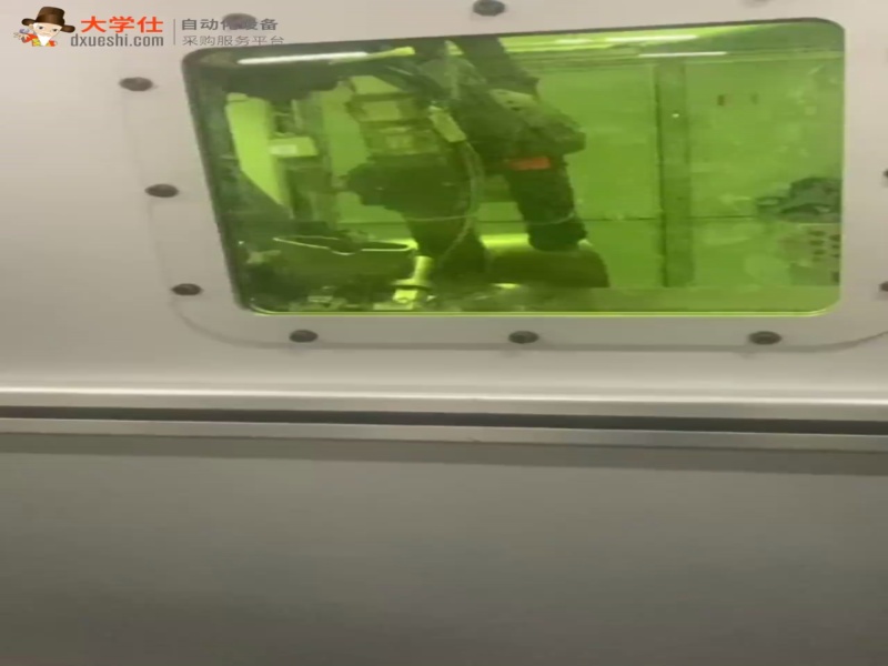 安川机器人激光切割+通快激光器