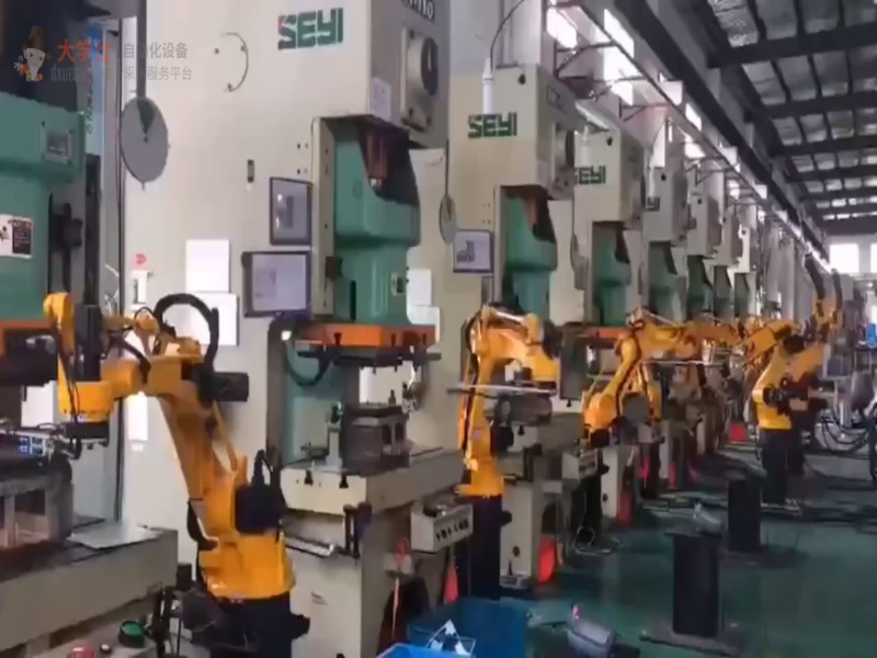 机器人冲床多机联线