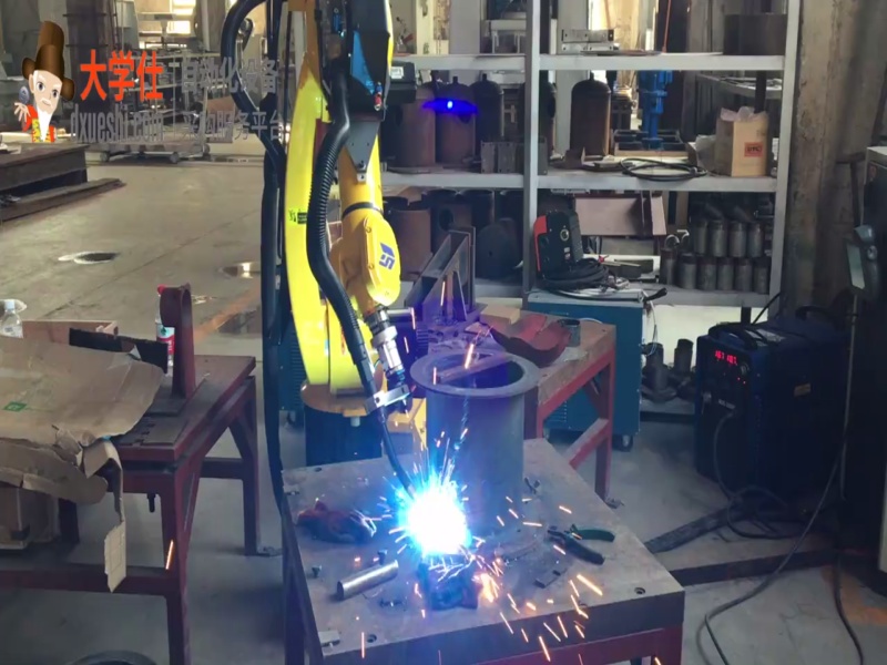 管件法兰机器人自动焊接