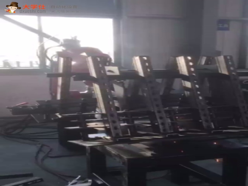 金属支架机器人自动化焊接