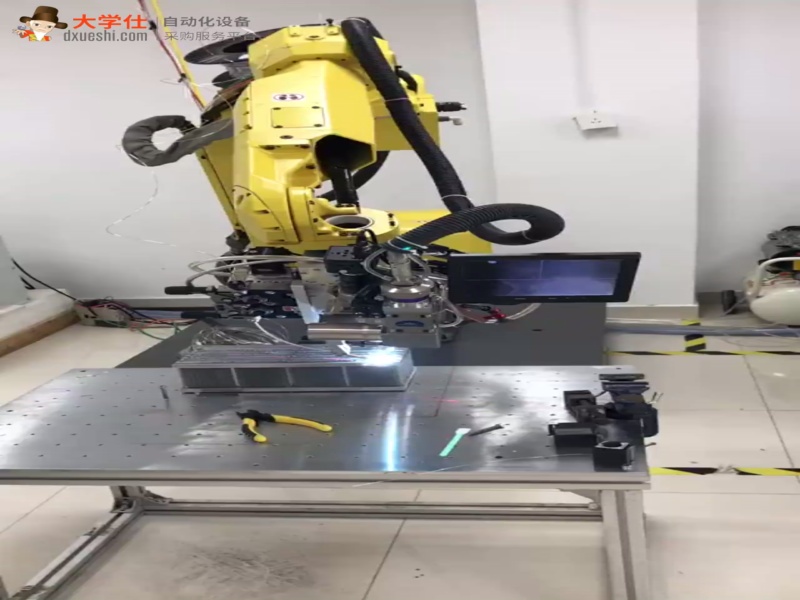 钢板机器人自动焊接设备