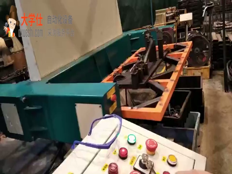 运动器材焊接机器人