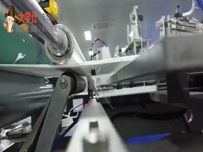 KN95全自动生产线加装海绵条自动粘贴机