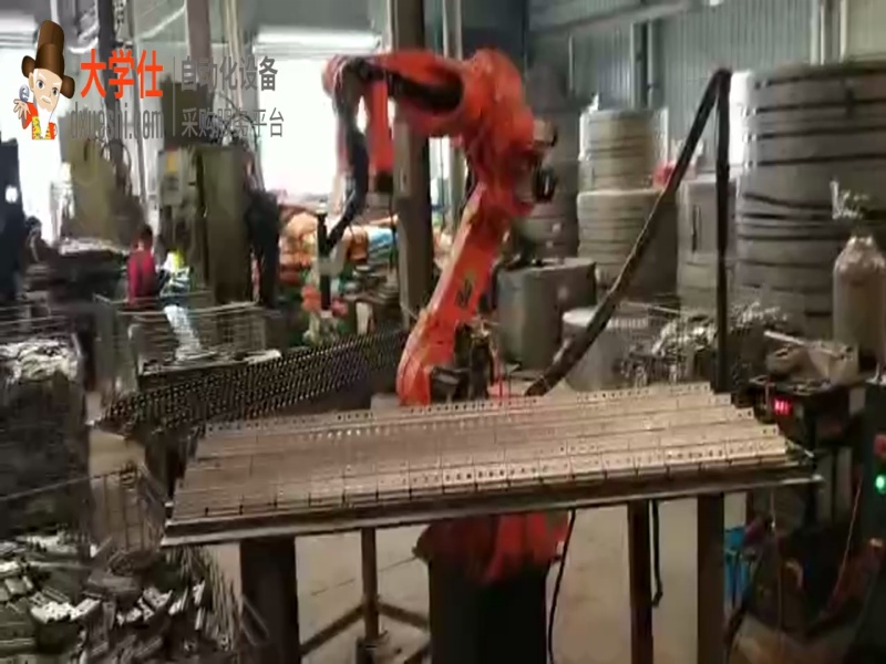 金属件零件机器人焊接
